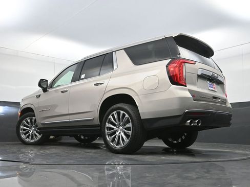 Used 2021 GMC Yukon Denali w/ Denali Premium Package RWD image 31