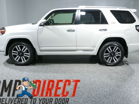 Used 2023 Toyota 4Runner Limited AWD/4WD image 10