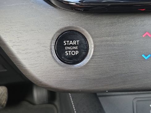 Used 2025 Nissan Murano SL w/ Cargo Package AWD/4WD image 19