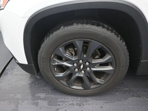 Used 2021 Chevrolet Traverse RS FWD image 11