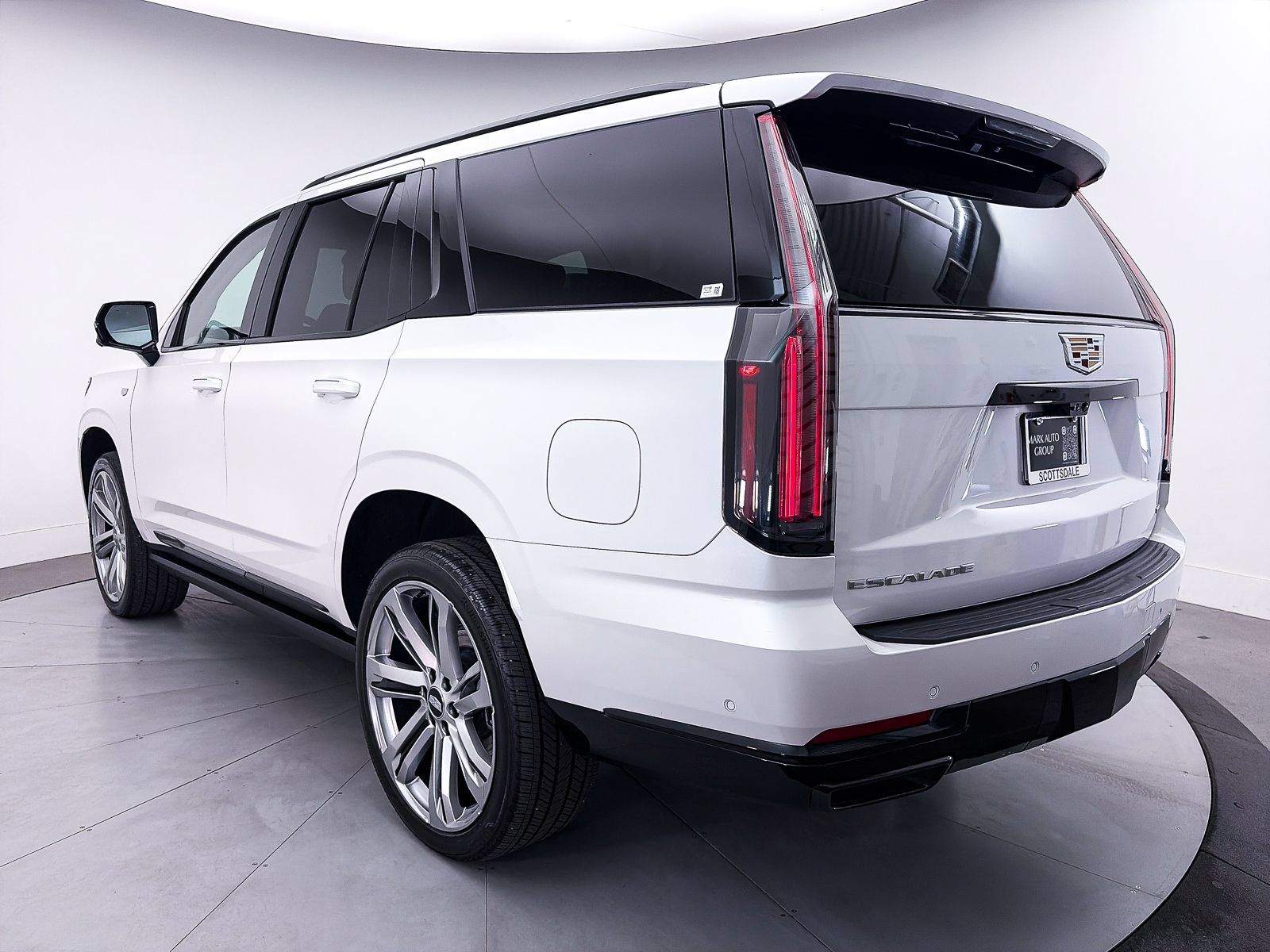 Used 2025 Cadillac Escalade Sport Platinum AWD/4WD image 18