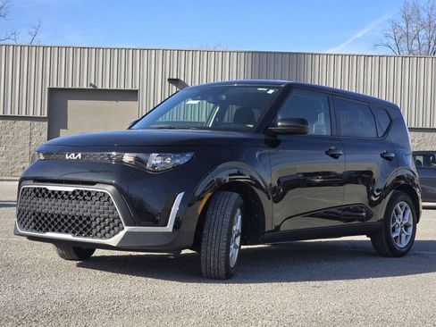 Used 2023 Kia Soul S image 11