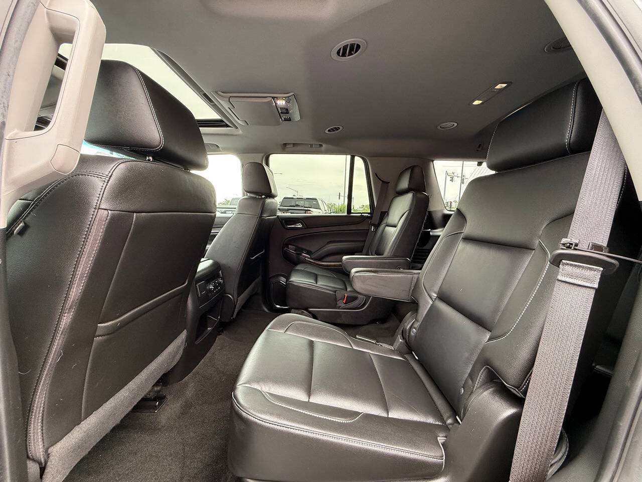 Used 2017 Chevrolet Tahoe LT w/ LT Signature Package AWD/4WD image 17