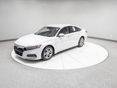 Used 2018 Honda Accord LX image 32