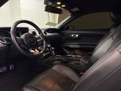 Used 2019 Ford Mustang GT Premium image 6