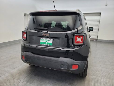 Used 2016 Jeep Renegade 75th Anniversary FWD image 7