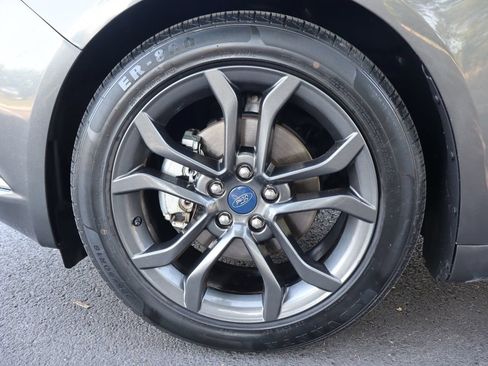 Used 2018 Ford Fusion SE w/ Equipment Group 201A FWD image 41