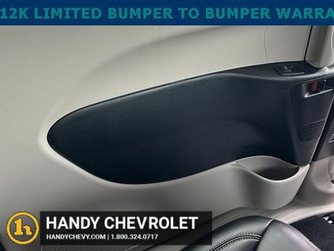 Used 2024 Chrysler Pacifica Touring-L image 38