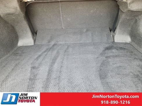 Used 2021 Toyota Camry SE FWD image 31