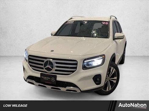 Certified 2025 Mercedes-Benz GLB 250 4MATIC image 1