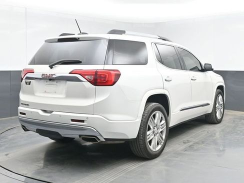 Used 2018 GMC Acadia Denali w/ Technology Package FWD image 10