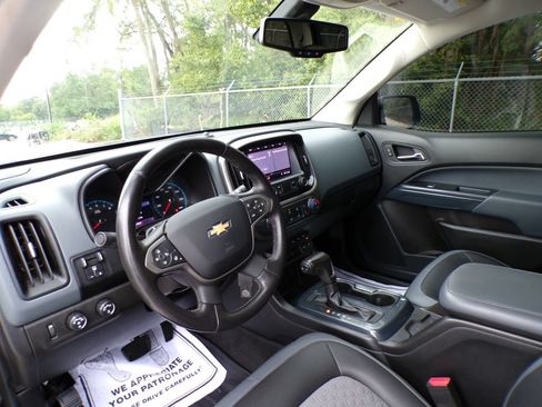 Used 2020 Chevrolet Colorado Z71 AWD/4WD image 11