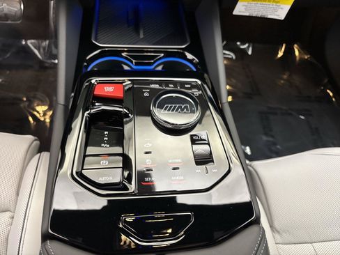 New 2027 BMW M5 w/ Carbon Package AWD/4WD image 23