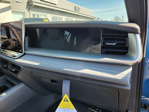 New 2026 Volkswagen Tiguan SE R-Line AWD/4WD image 13