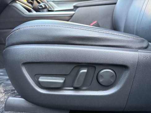 Used 2024 MAZDA CX-90 Plug-In Hybrid w/ Premium Pkg image 10