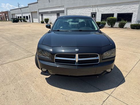 Used 2010 Dodge Charger Rallye RWD image 2