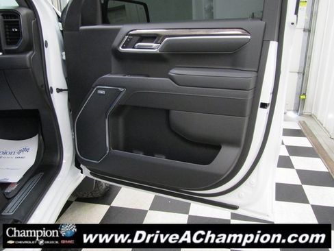 Certified 2025 Chevrolet Silverado 1500 LTZ image 46