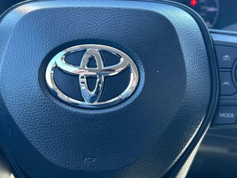 Certified 2025 Toyota Corolla LE image 36