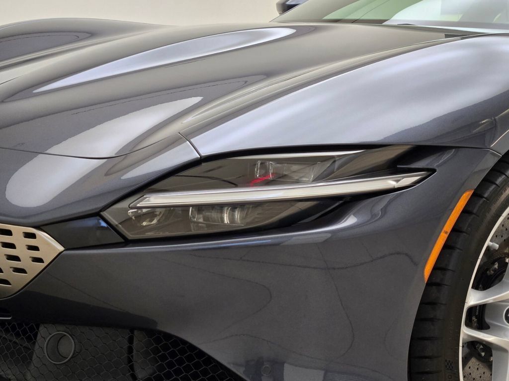 Used 2021 Ferrari Roma RWD image 5