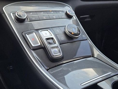 Certified 2023 Hyundai Santa Fe SE image 19