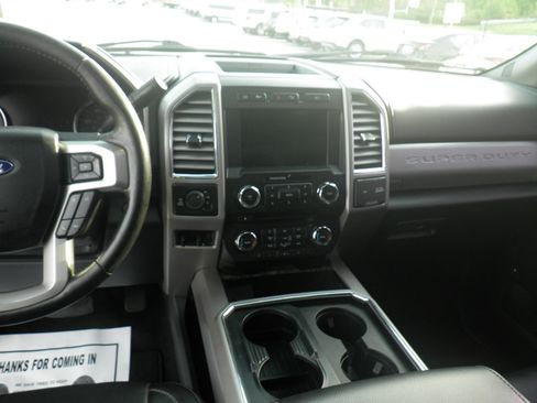 Used 2017 Ford F350 Lariat w/ Lariat Ultimate Package image 21