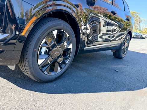 New 2026 Kia Sportage SX image 11