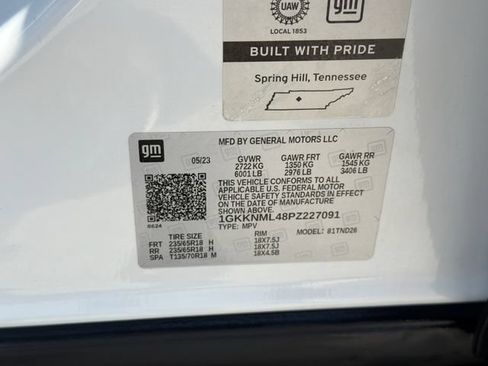 Used 2023 GMC Acadia SLT FWD image 30