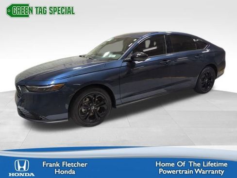 New 2025 Honda Accord SE image 1