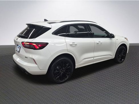 New 2026 Ford Escape ST-Line Elite image 4