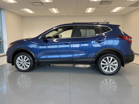 Used 2022 Nissan Rogue Sport S image 4