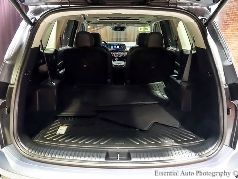 Used 2025 Kia Telluride EX w/ EX Captain's Chair Package AWD/4WD image 29