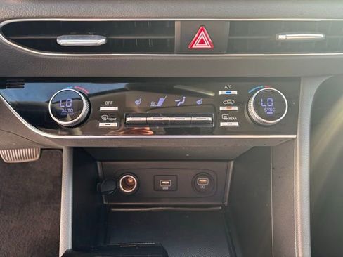 Used 2021 Hyundai Sonata SEL image 19