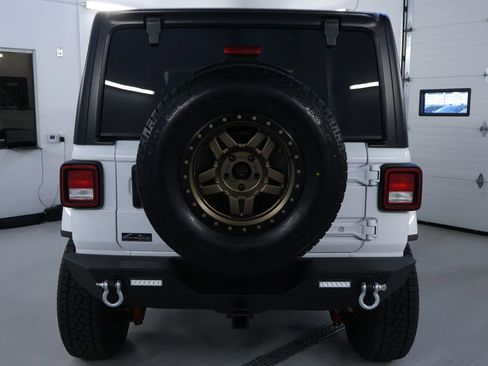 Used 2021 Jeep Wrangler Sport AWD/4WD image 6