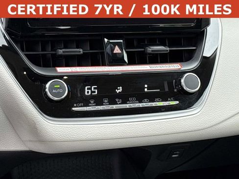 Used 2025 Toyota Corolla LE FWD image 21