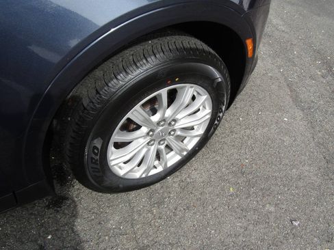 Used 2019 Cadillac XT5 AWD image 32