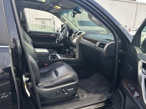 Used 2018 Lexus GX 460 460 image 23