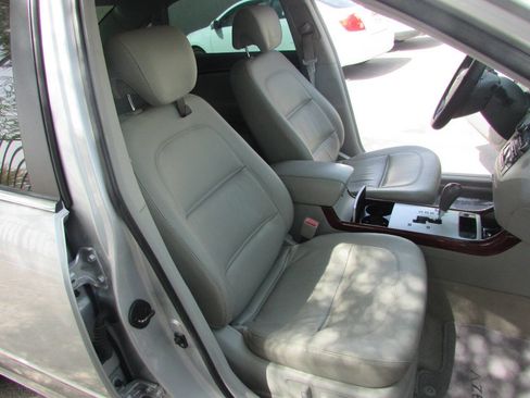 Used 2006 Hyundai Azera Limited image 13