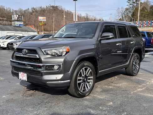 Used 2017 Toyota 4Runner Limited image 2