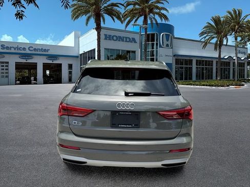Used 2020 Audi Q3 2.0T Premium Plus AWD/4WD image 7