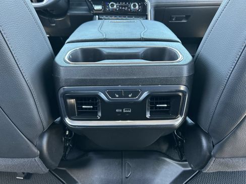 Used 2025 GMC Sierra 3500 Denali w/ Denali Reserve Package AWD/4WD image 22