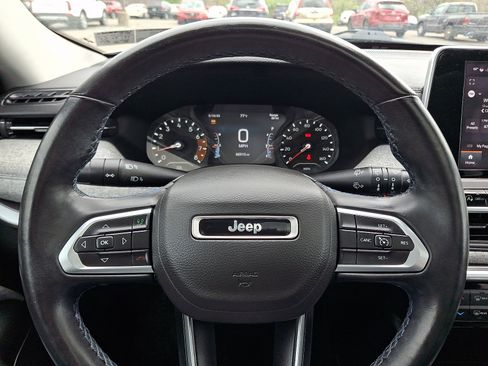 Used 2022 Jeep Compass Latitude w/ Sun and Sound Group image 20