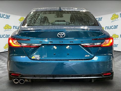 Used 2026 Toyota Camry SE image 5