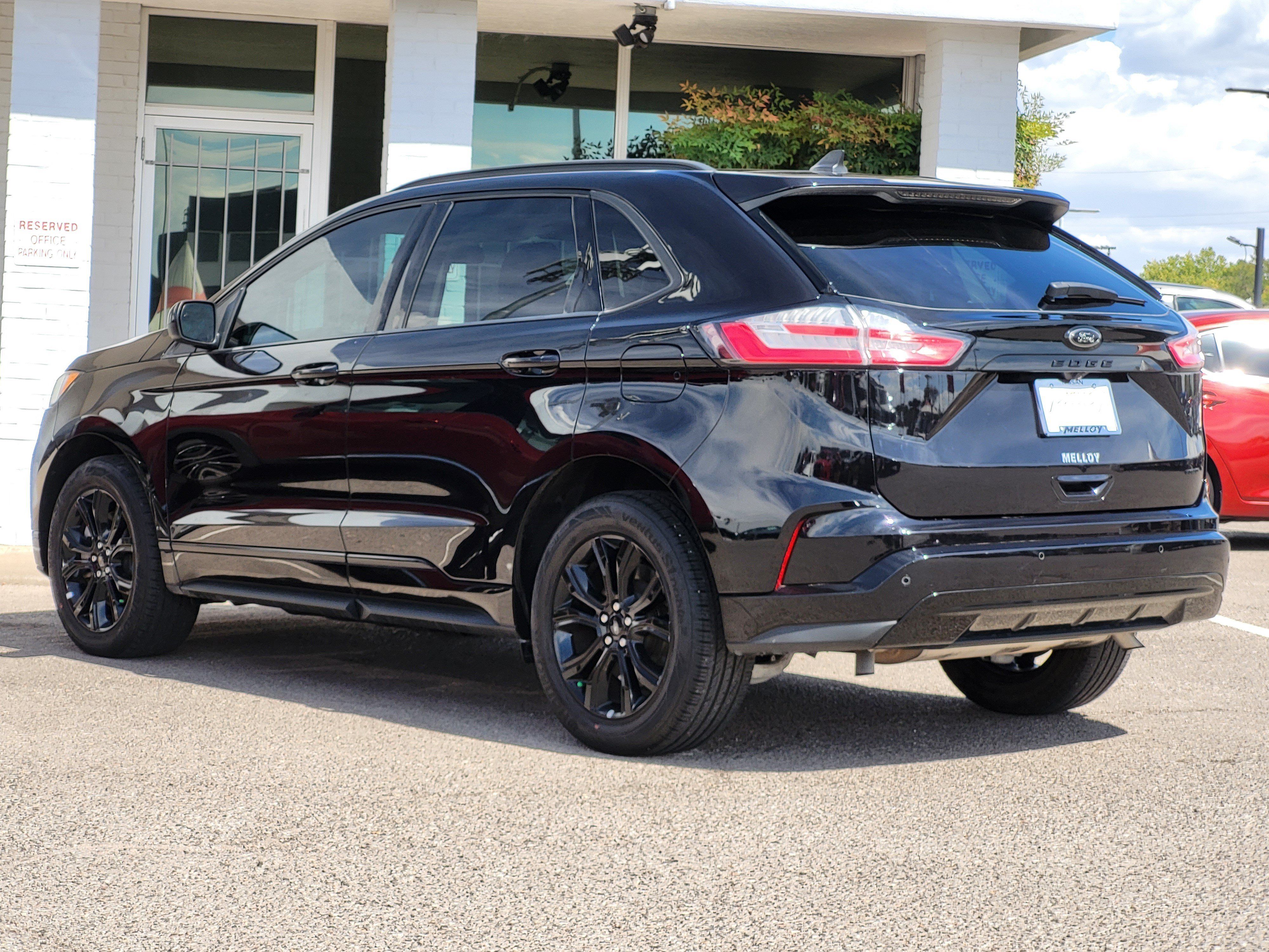 Used 2024 Ford Edge SE w/ Black Appearance Package AWD/4WD image 5