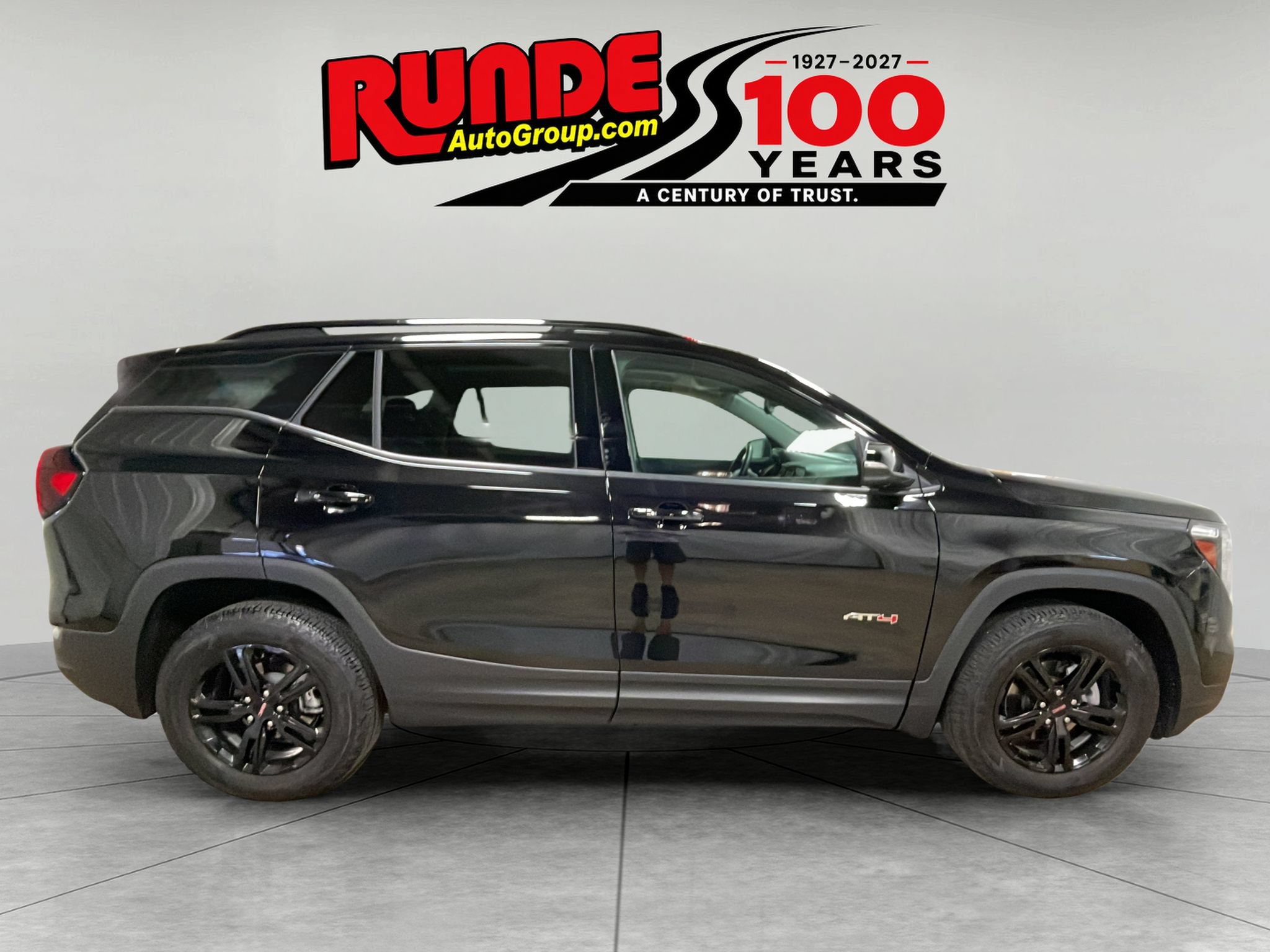 Used 2024 GMC Terrain AT4 w/ Tech Package AWD/4WD image 6