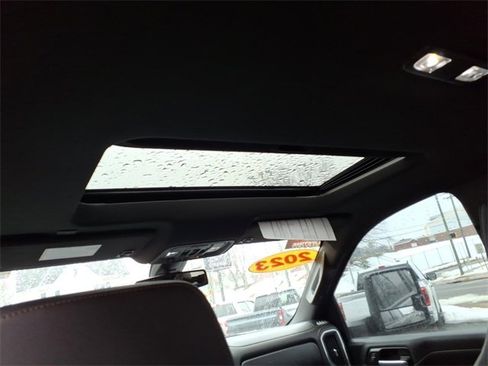 Used 2023 GMC Sierra 2500 AT4 w/ AT4 Preferred Package image 14