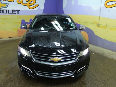 Used 2017 Chevrolet Impala Premier image 3