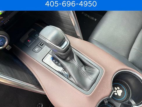 Used 2021 Toyota Venza XLE w/ Softex Package AWD/4WD image 29