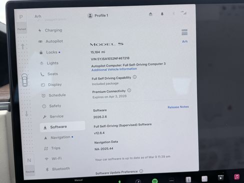 Used 2022 Tesla Model S Dual Motor All-Wheel Drive image 3