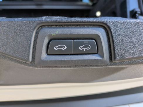 Certified 2024 BMW X5 xDrive50e image 41