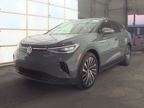 Used 2024 Volkswagen ID.4 S image 3